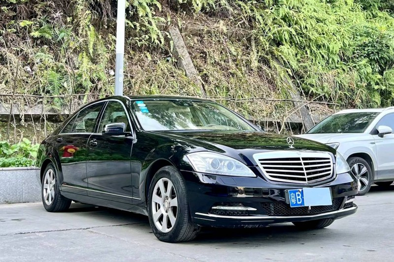 广州11年奔驰S2