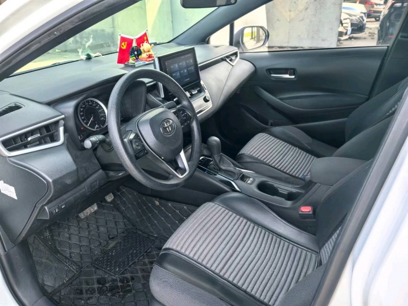 保定22年丰田雷凌4