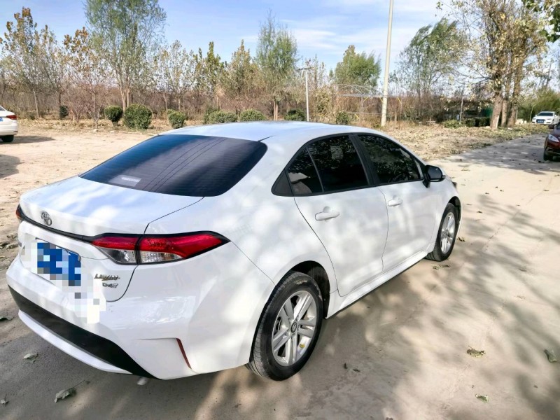 保定22年丰田雷凌7