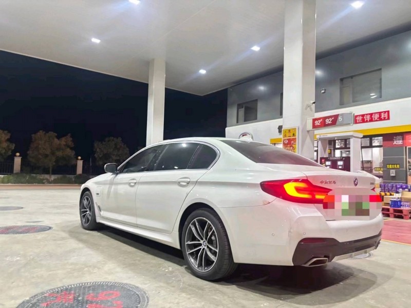 东营21年宝马5系4
