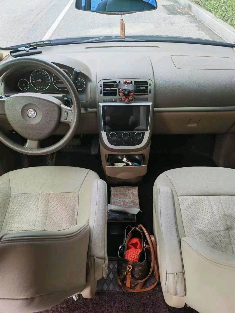 衡阳17年别克GL88