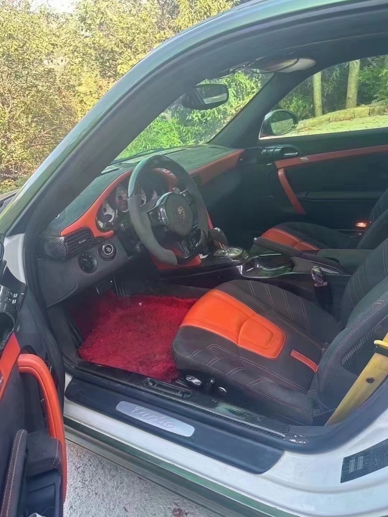 济宁13年保时捷9116