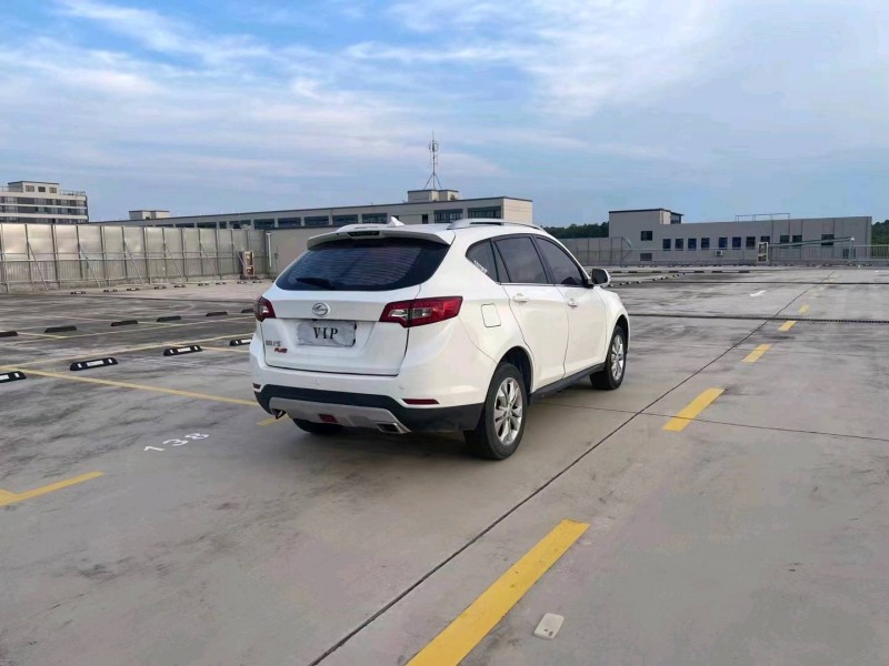 嘉兴16年陆风X59
