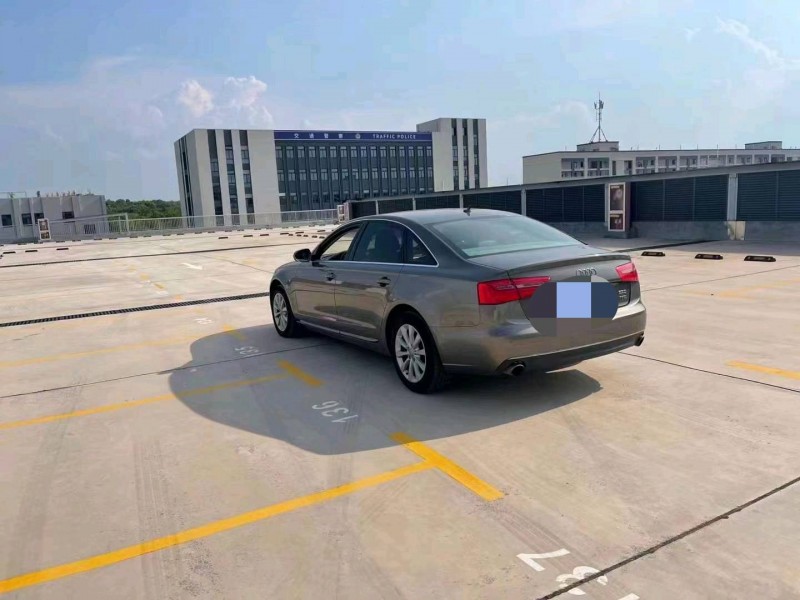 嘉兴14年奥迪A6L4