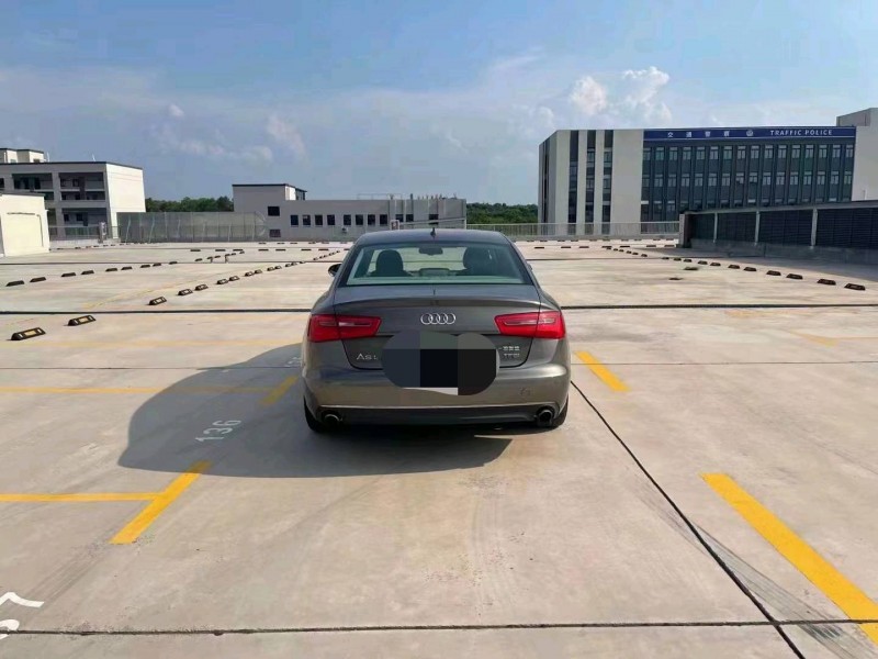 嘉兴14年奥迪A6L5