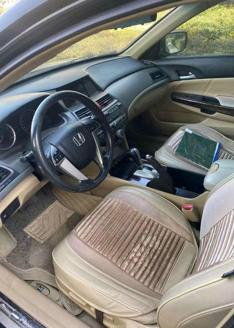 东营08年本田雅阁7