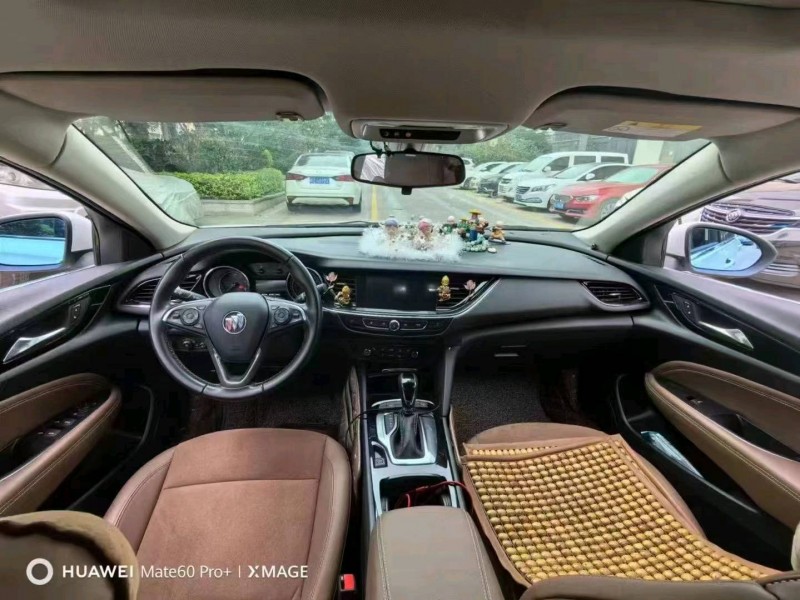 泉州18年別克君威9