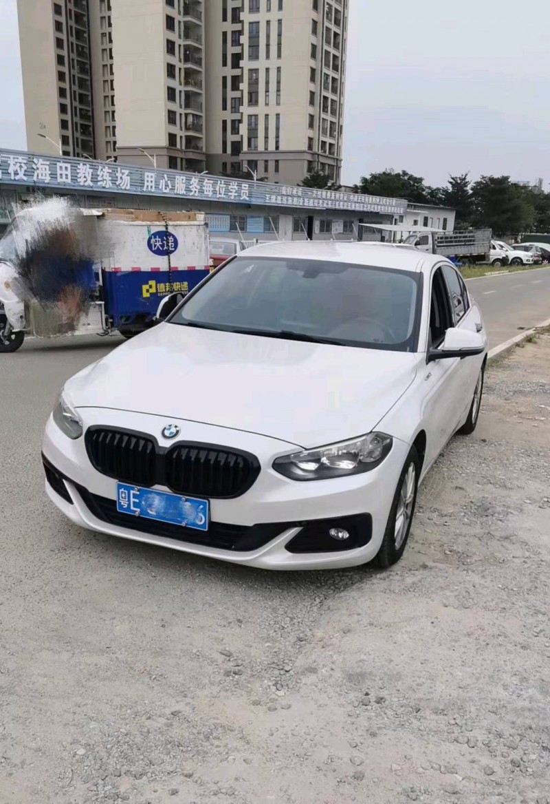 珠海17年宝马1系2