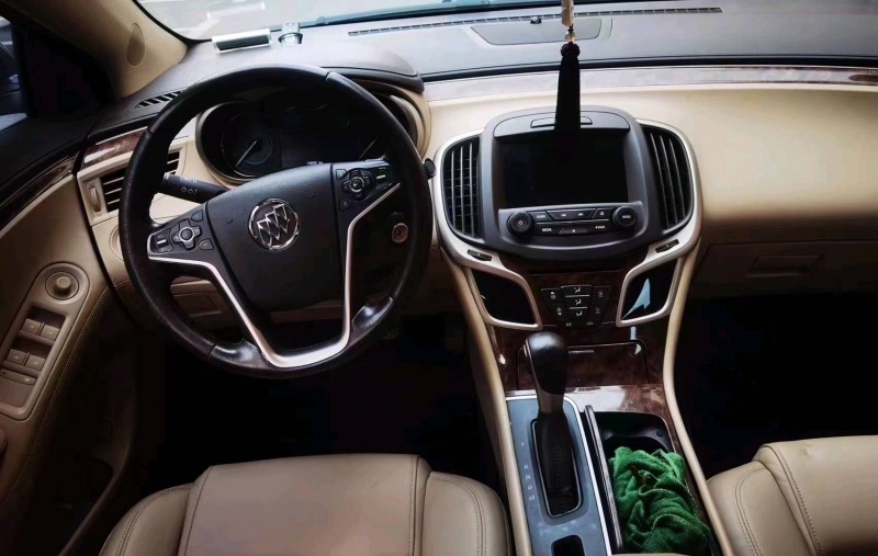 汕头15年别克君越7