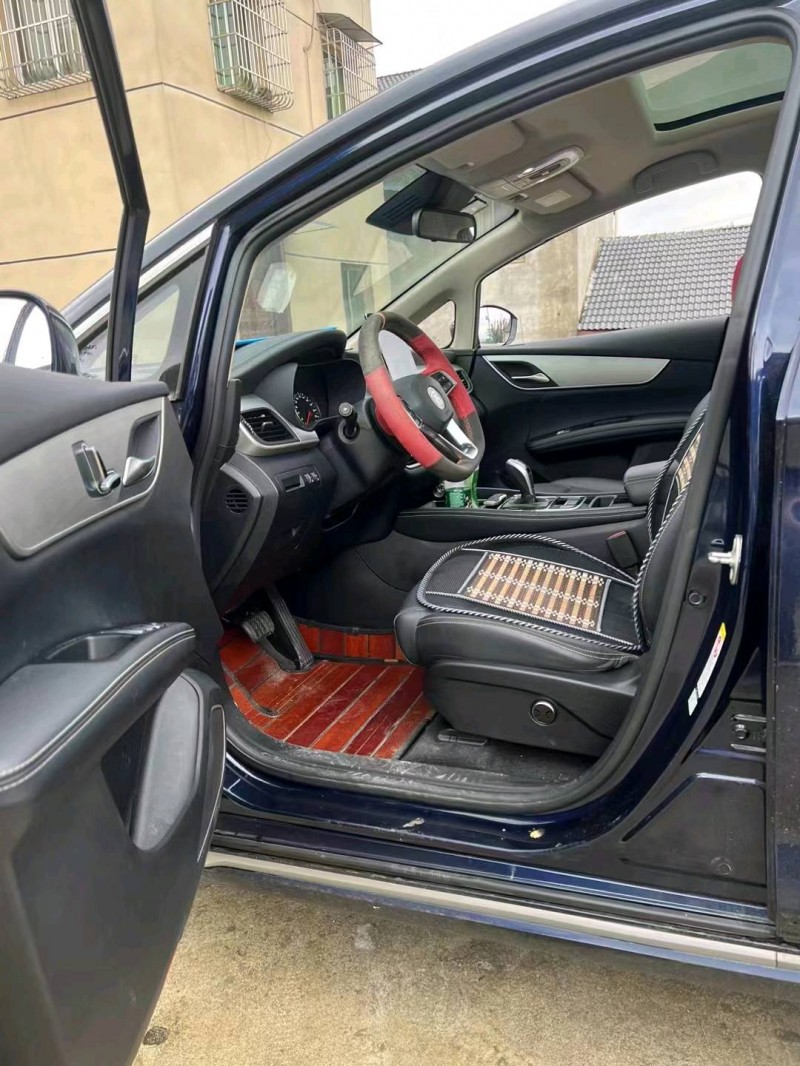 重庆21年比亚迪宋MAX3