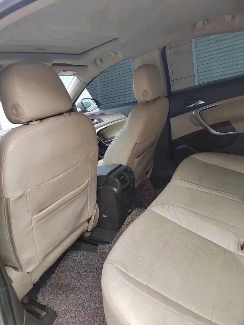 菏泽12年别克君威3