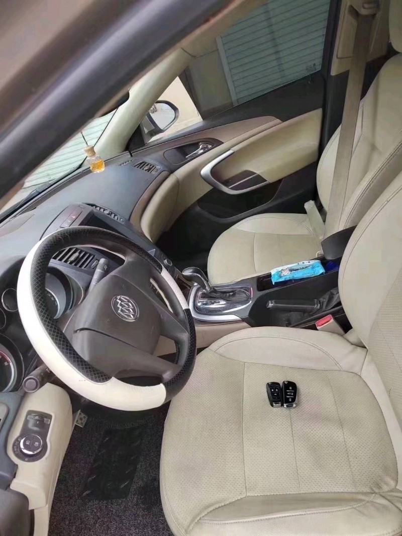 菏泽12年别克君威6