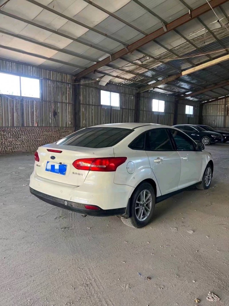 菏泽16年福特福克斯5