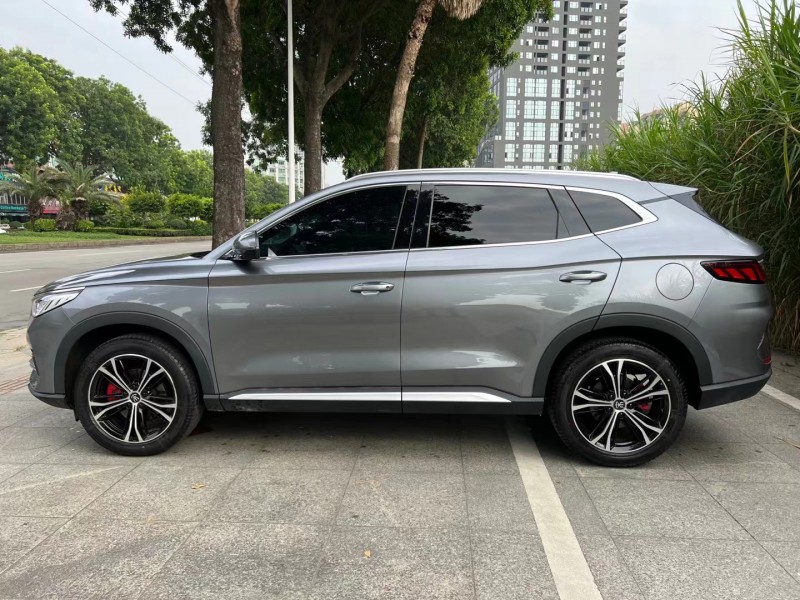 东莞22年比亚迪宋7