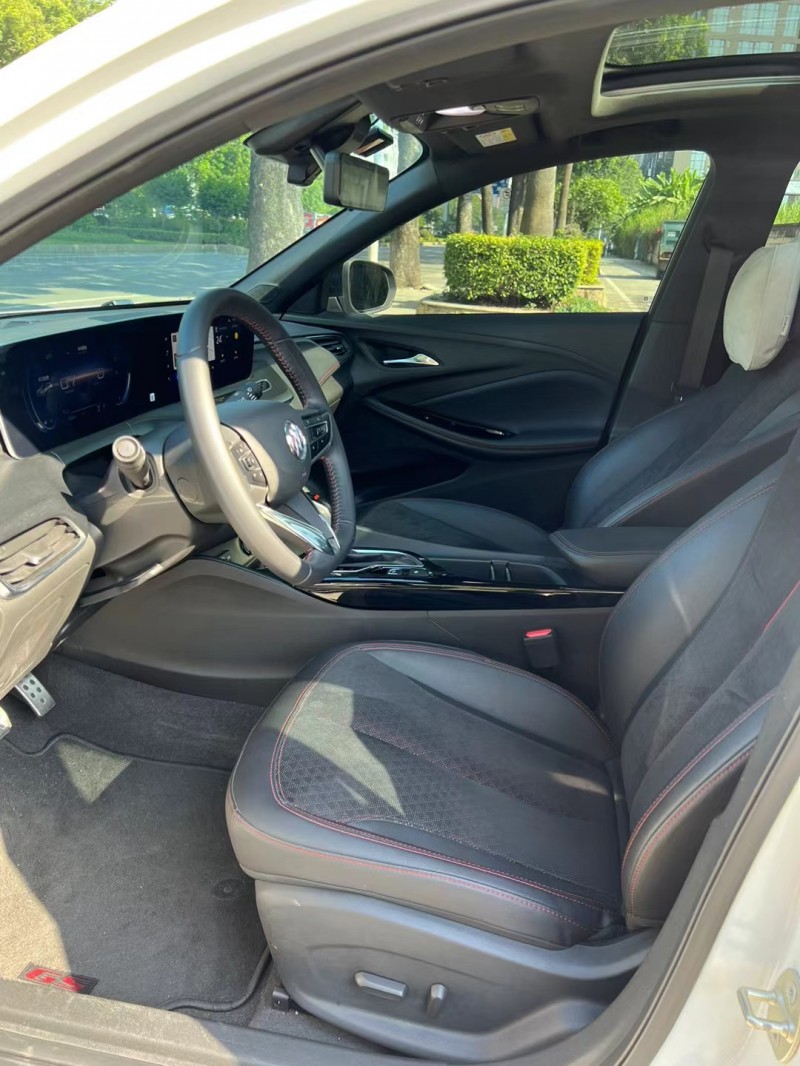 东莞22年别克威朗4