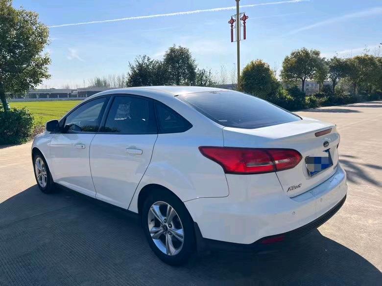 盐城15年福特福克斯5