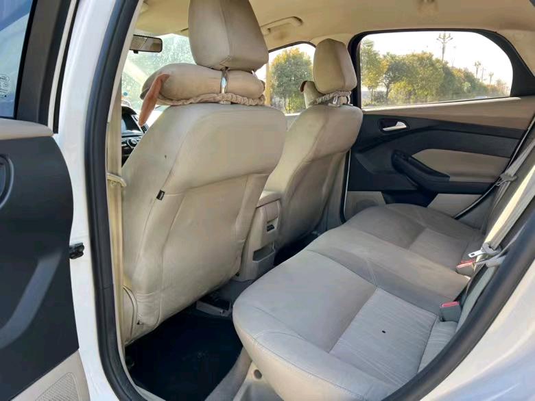 盐城15年福特福克斯6