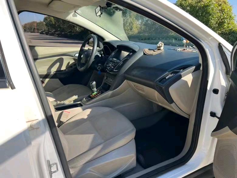 盐城15年福特福克斯9