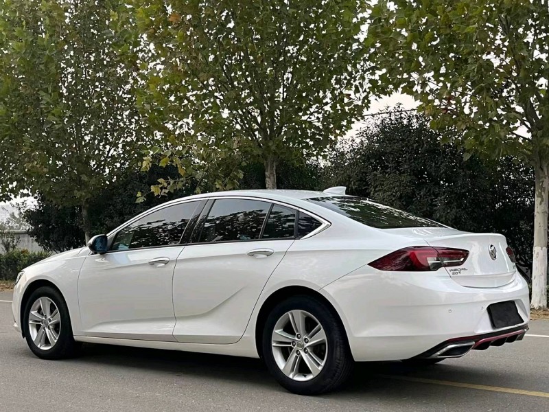 徐州19年别克君威8