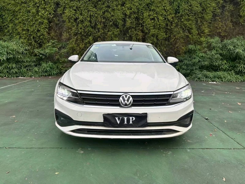 重庆19年大众凌渡1