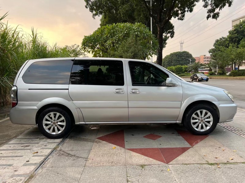 东莞16年别克GL88