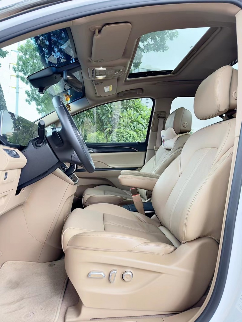 东莞21年别克GL84