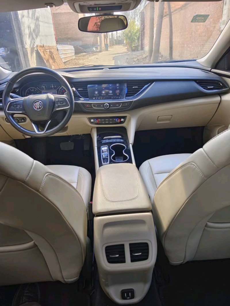 菏泽20年别克君威6