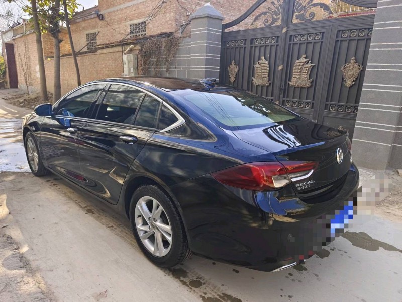 菏泽20年别克君威7