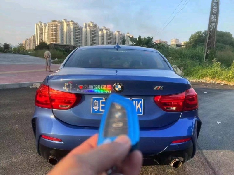 广州19年宝马1系9