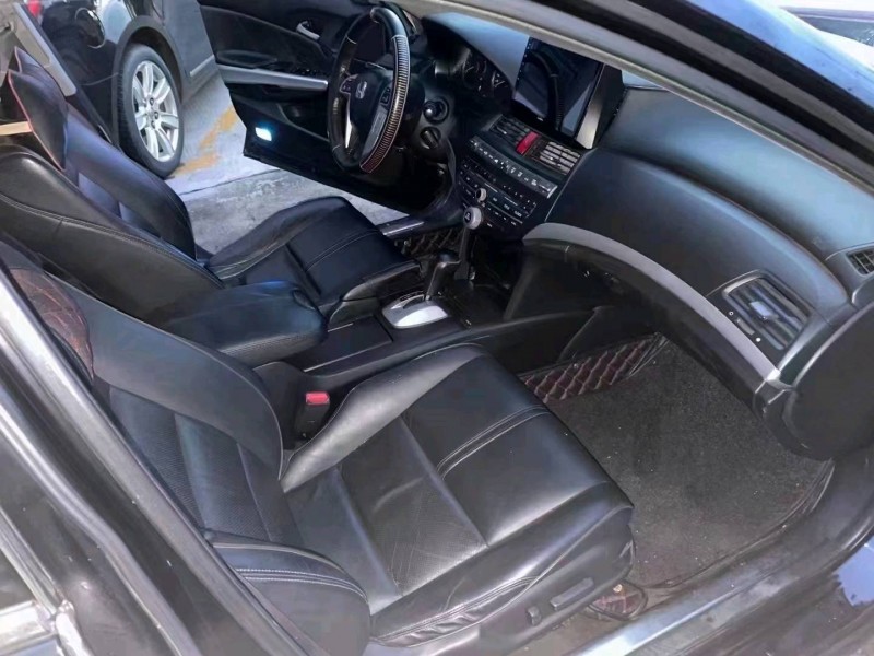 广州13年本田歌诗图7