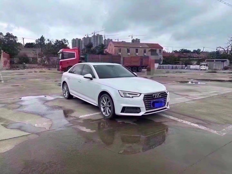 济宁19年奥迪A4L2