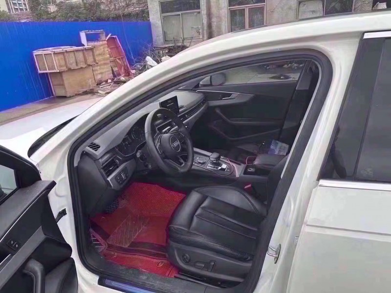 济宁19年奥迪A4L4