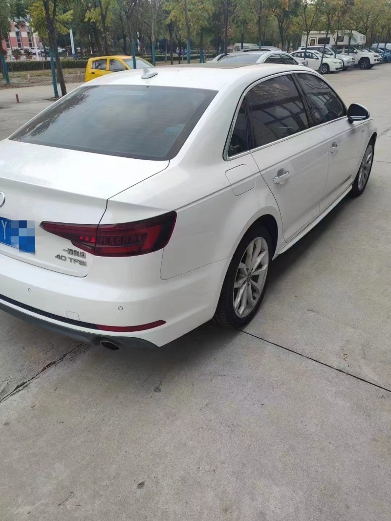 武汉19年奥迪A4L8