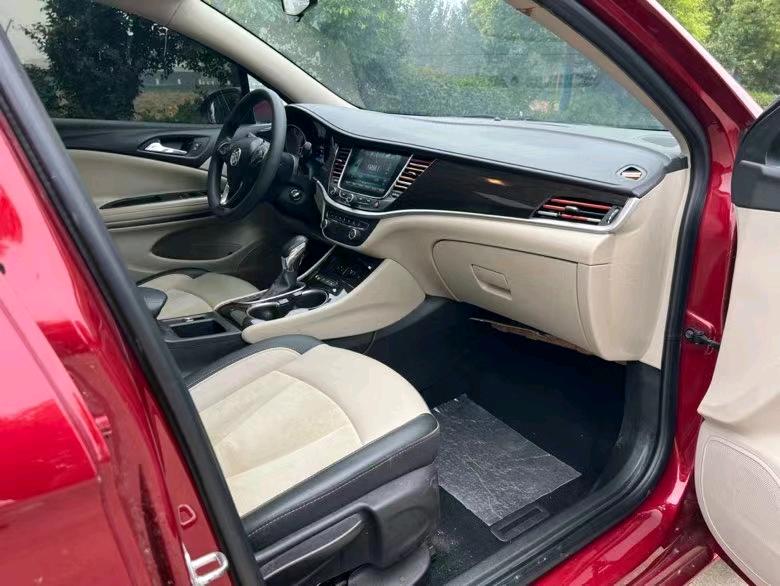 盐城18年别克威朗9