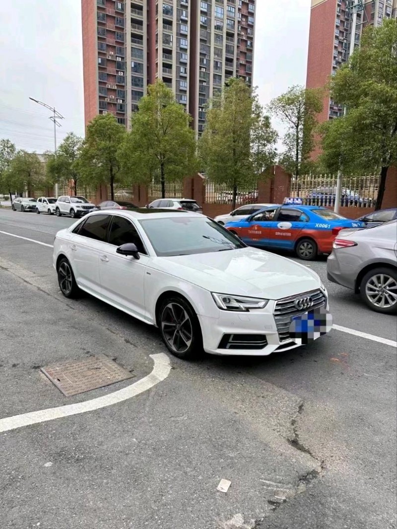 南昌18年奧迪A4L2