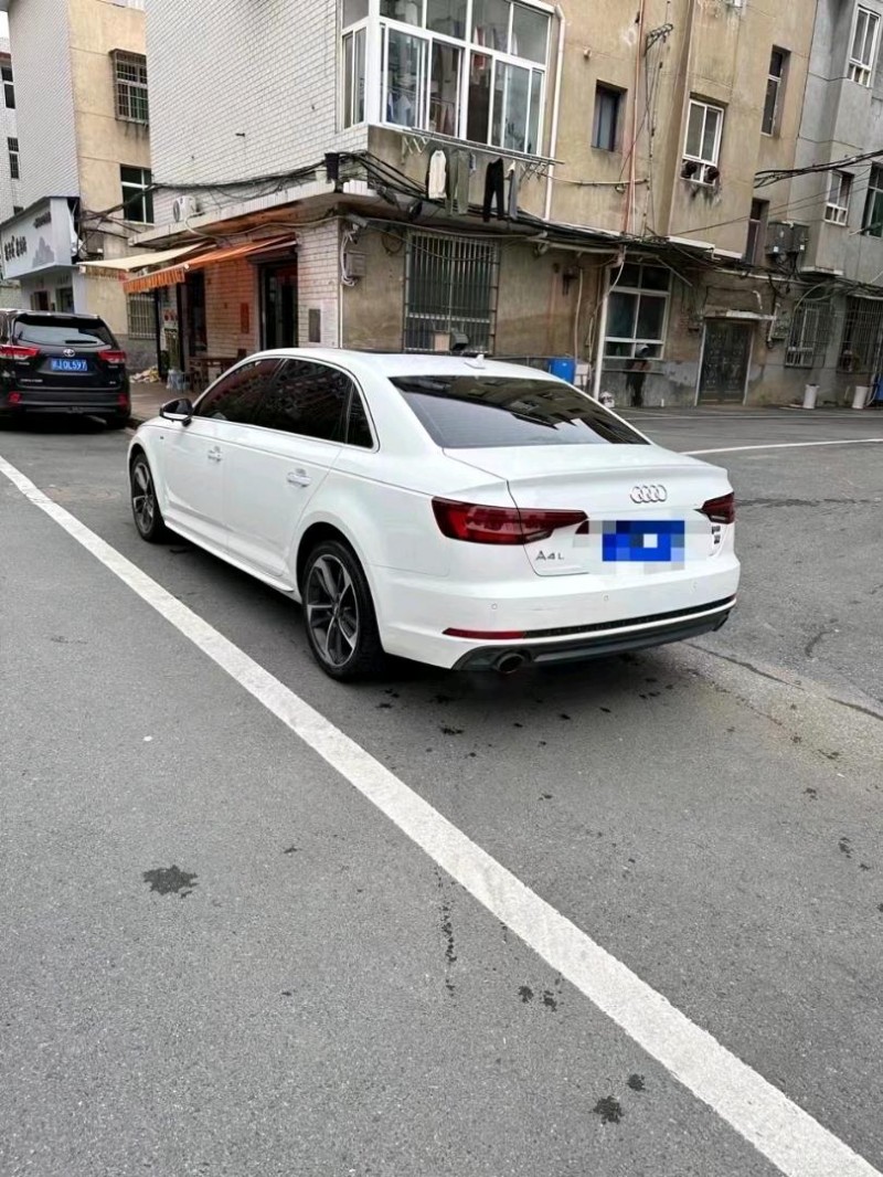 南昌18年奧迪A4L6
