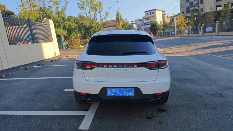 莆田16年保時捷Macan9