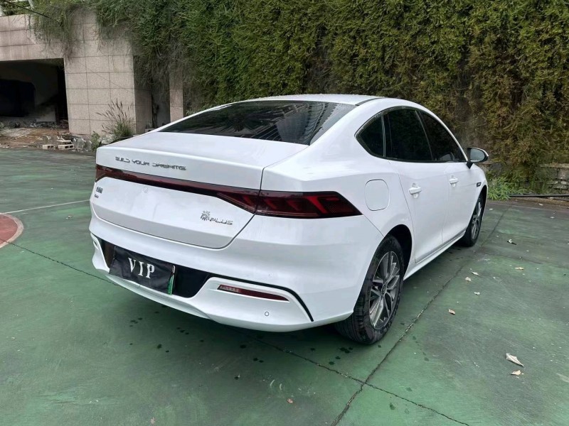 重庆22年比亚迪秦5