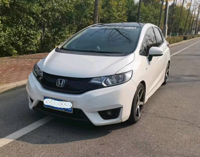 东营17年本田飞度1