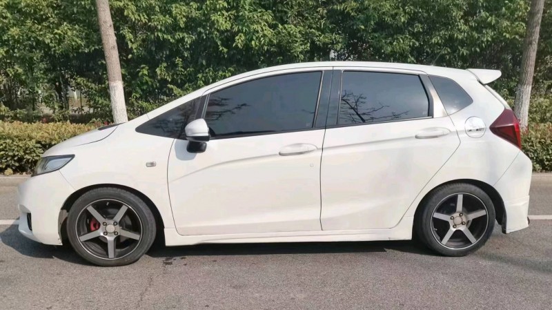 东营17年本田飞度8