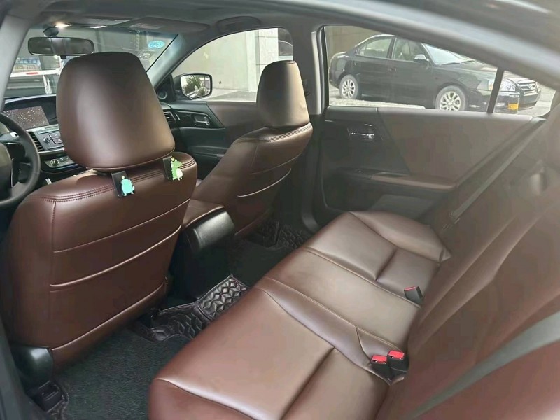 淄博17年本田雅阁9