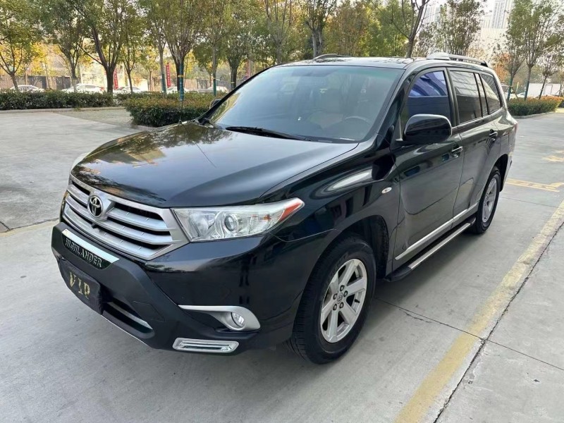 济宁14年丰田汉兰达3