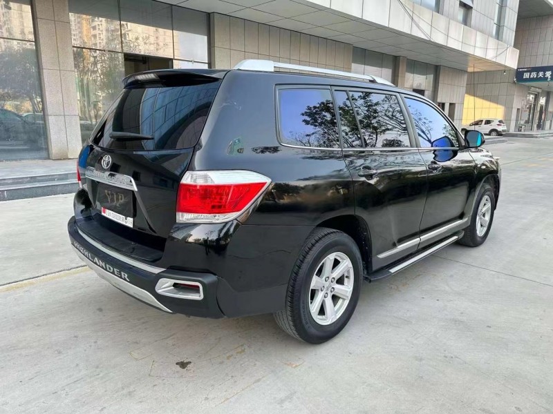 济宁14年丰田汉兰达4