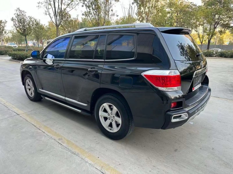 济宁14年丰田汉兰达5