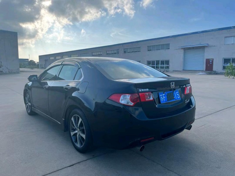 盐城11年本田思铂睿3