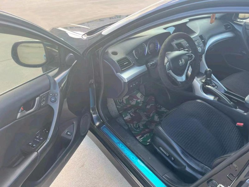 盐城11年本田思铂睿4