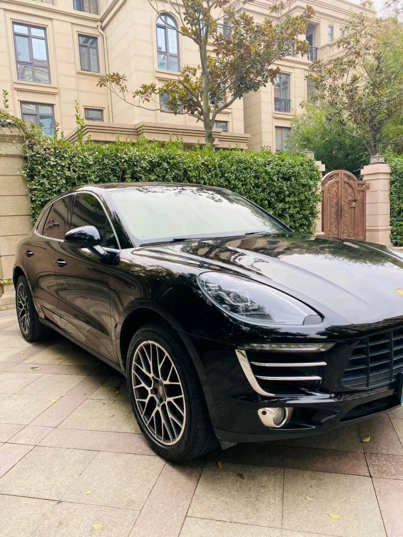 青岛17年保时捷Macan2
