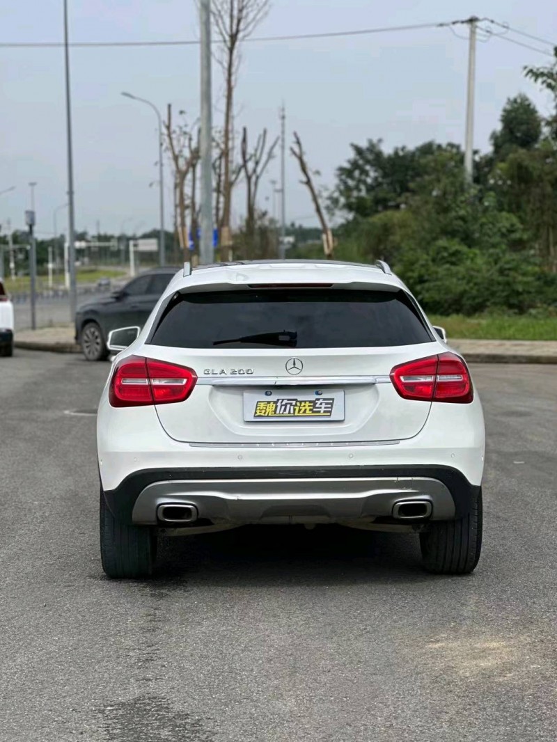 成都16年奔驰CLA2