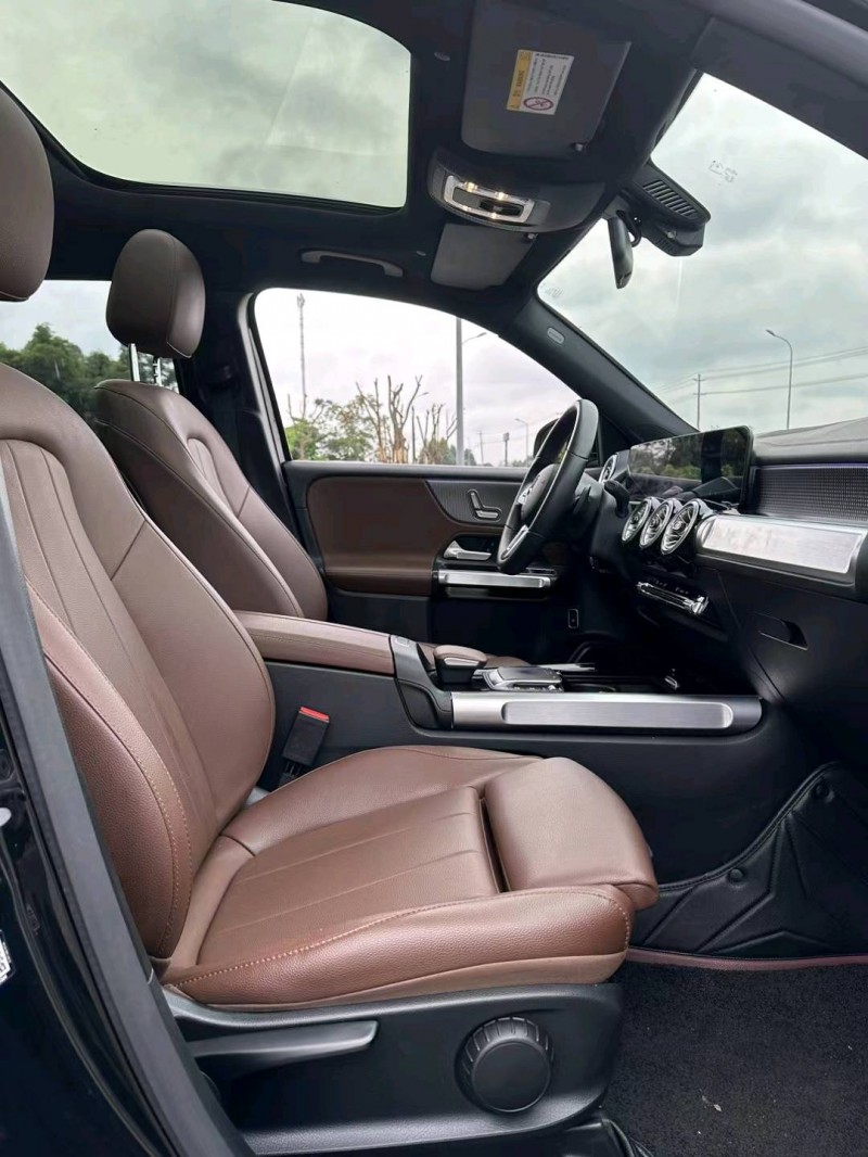 成都21年奔驰GLB4