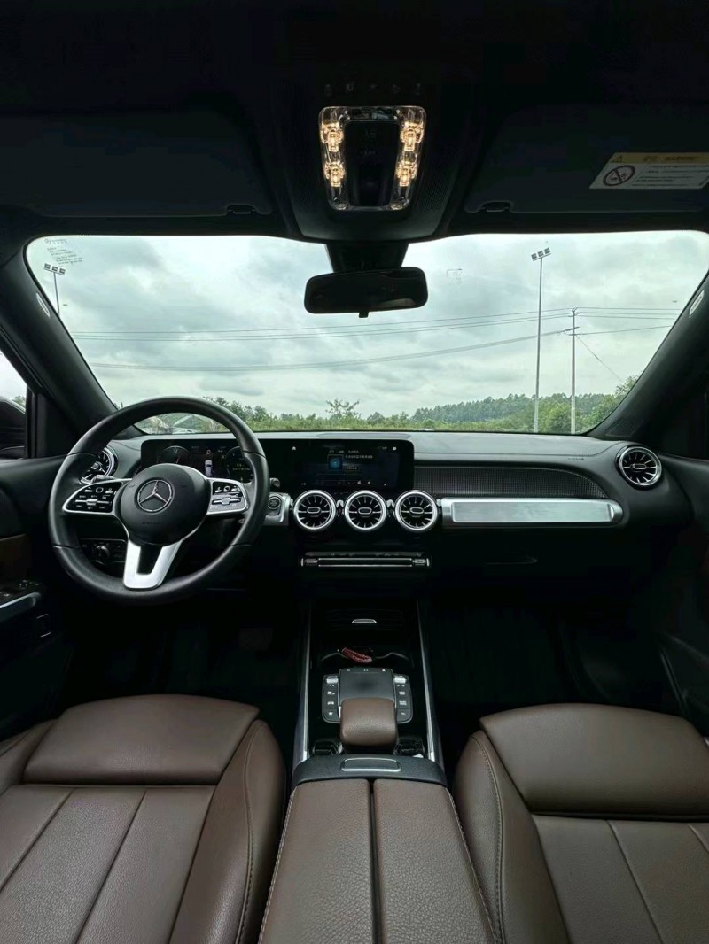 成都21年奔驰GLB7